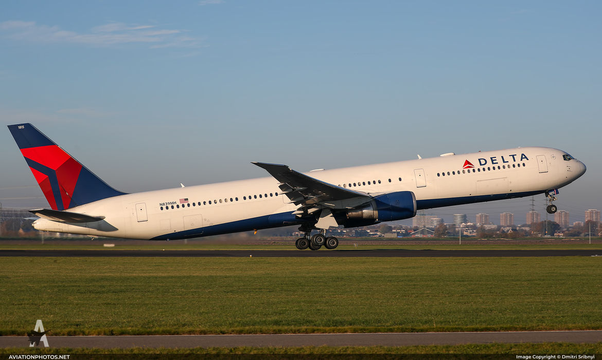 Boeing 767-432/ER - Delta Air Lines