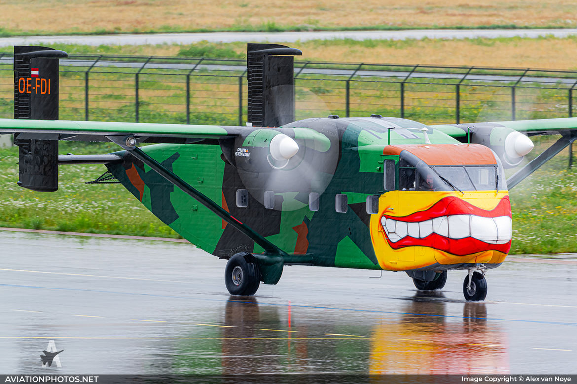 SC7 Skyvan - Pink Aviation Services