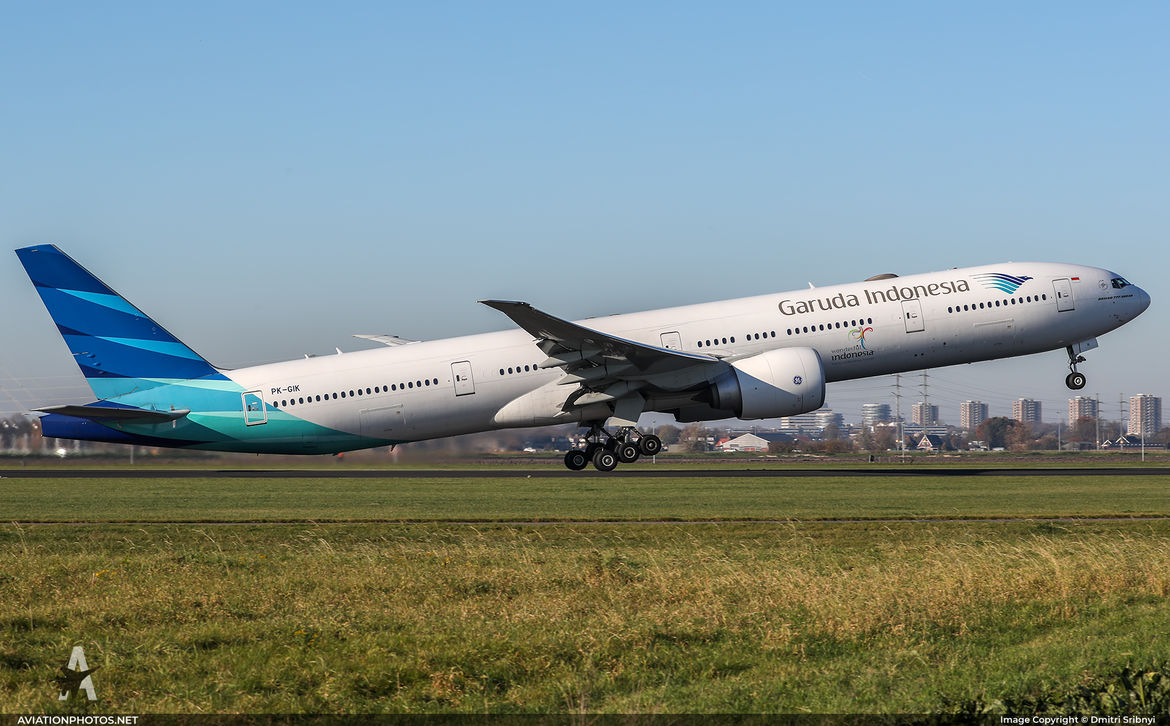 Boeing 777-3U3/ER - Garuda Indonesia
