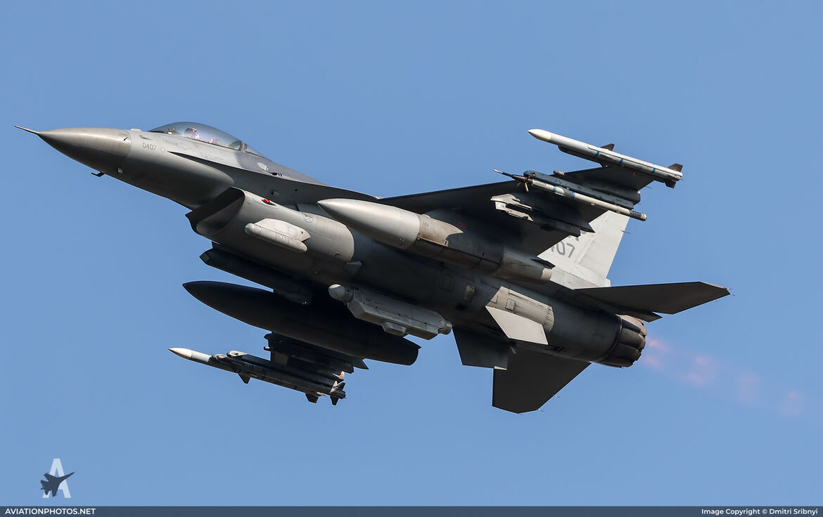F-16CM Fighting Falcon