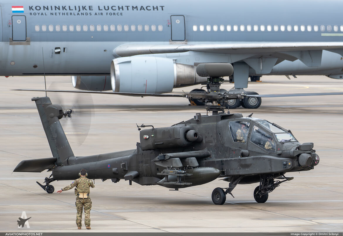 WAH-64D Longbow Apache AH1