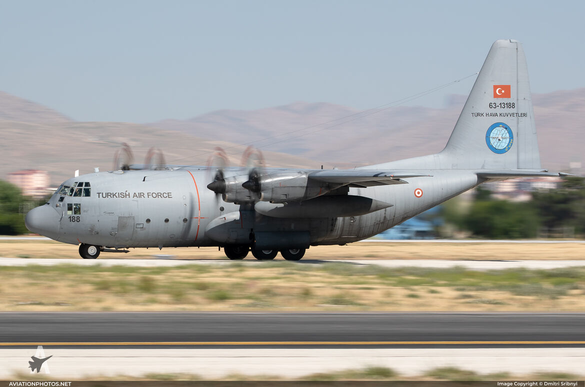 Lockheed C-130E Hercules